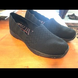 Black Sketchers Air-Cooled Memory Foam W Size 8